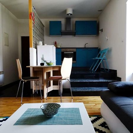 Apartment Naita Sinj Eksteriør bilde