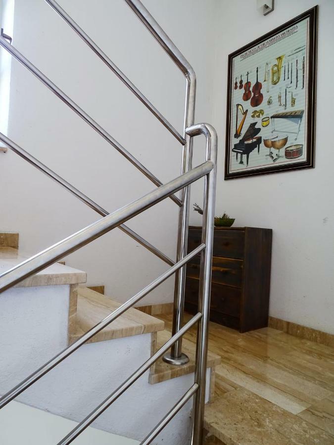 Apartment Naita Sinj Eksteriør bilde