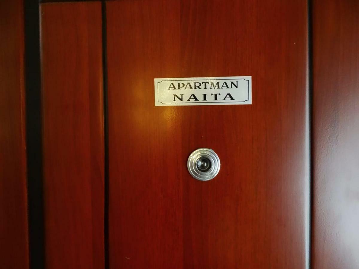 Apartment Naita Sinj Eksteriør bilde